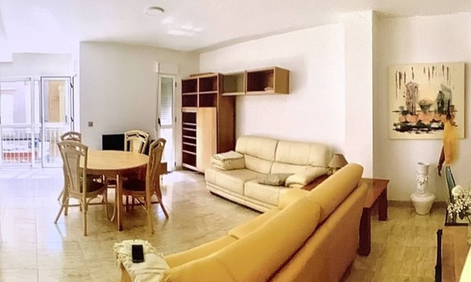 Aguilas Apartment | Joli Appartement Avec Patio,deux pas de la Plage,centre Face au Marché Couvert