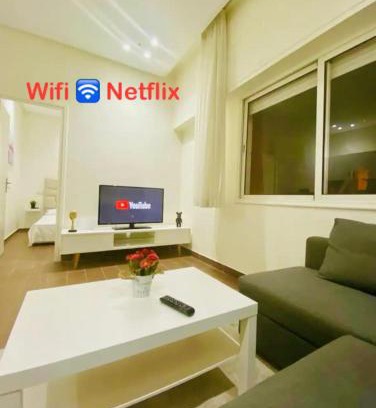 LA GIRONDE Apartment | Joli Studio au Centre Ville avec WIFI - Netflix