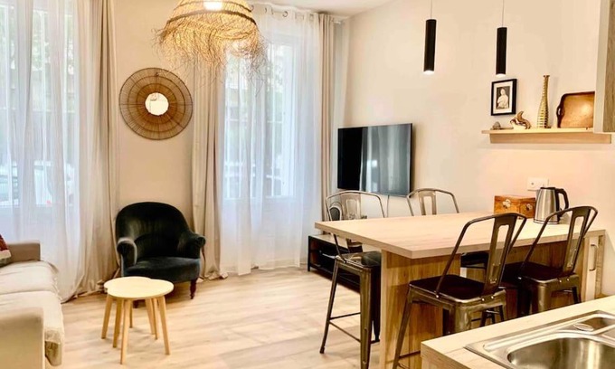 La Joliette Apartment | JoliJoliette, terrasse, central, climatisé, WIFI , garage