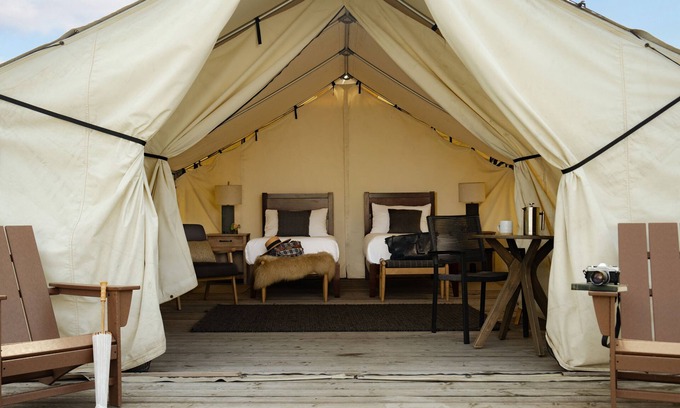 Manhattan Hotel | Journey Twin Tent | Collective Governors Island | Near NYC Skyline Views