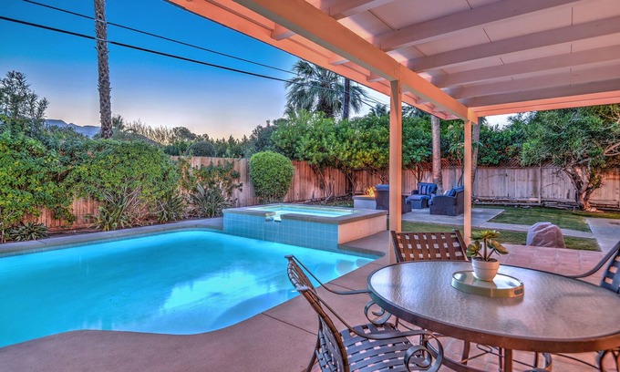 Sunmor House | Juanita - Spacious 3 Bedroom home in Sunmor!