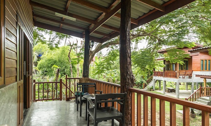 Ko Pha-ngan House | Jule Red Villa, Wifi, AC, Balcony, Terrace
