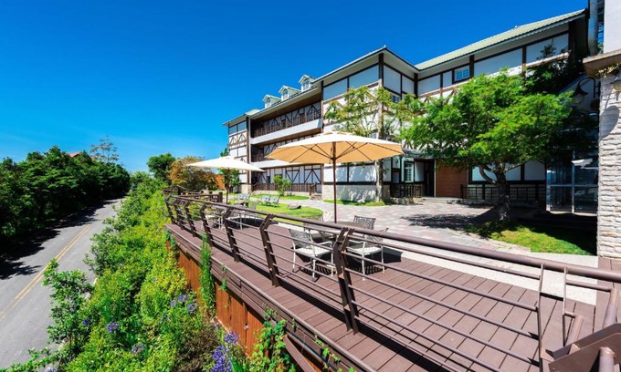 Ren'ai House | Jun Yue Hanging Garden Resort