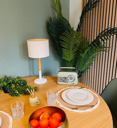 Fontainebleau Apartment | Jungle Deluxe Fontainebleau #INSEAD #CENTRE