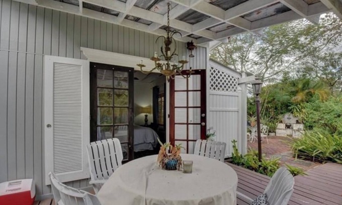Riverside Park House | Jungle Getaway In The Heart of Ft. Lauderdale