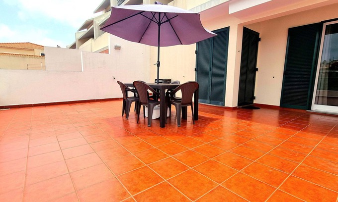 Vila Baleira Apartment | Junto ao Centro da Cidade!