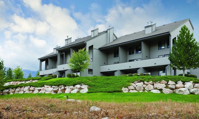 Wolf Creek Resort | Just minutes from Powder Mountain ski mountain!