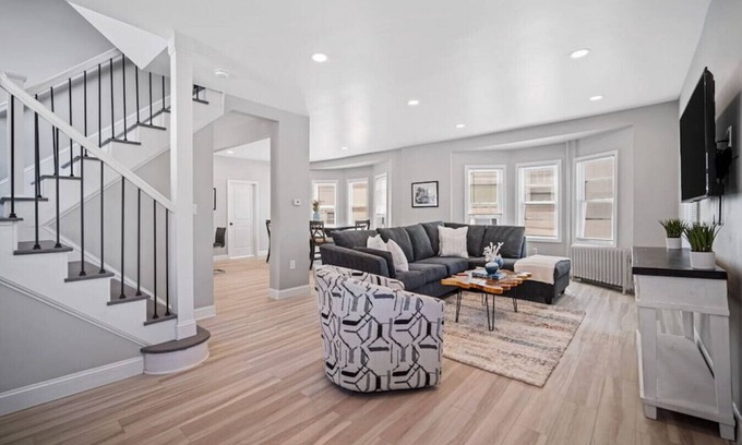 Ventnor City House | Just Renovated 4BR home - 1.5 Blocks to the Beach!