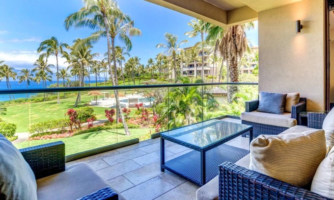 Montage Kapalua Bay Apartment | K B M Resorts: Palapala at Montage Kapalua Bay, Stunning 3500 Sqft 3 Bedrooms, 3.5 Bathrooms, Ocean Front Resort, Includes Rental Car!