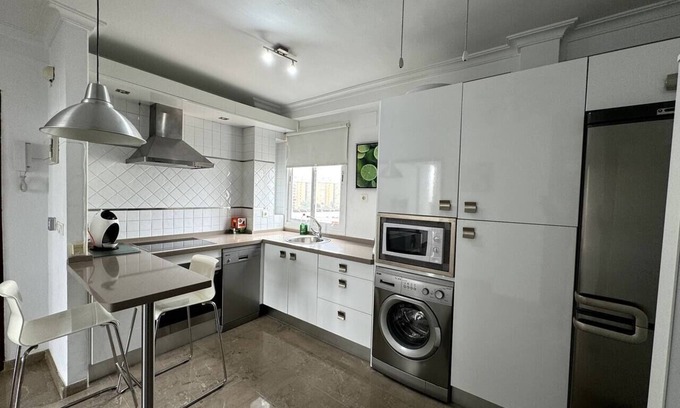 San Pablo D y E Apartment | K.C 727 - Apartment near the train station great location