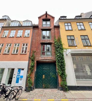 Copenhagen City Centre Apartment | K L O S T E R E T - The Luxurious Townhouse of Copenhagen