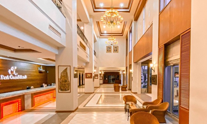 Bang Kung Hotel | K Park Grand Hotel