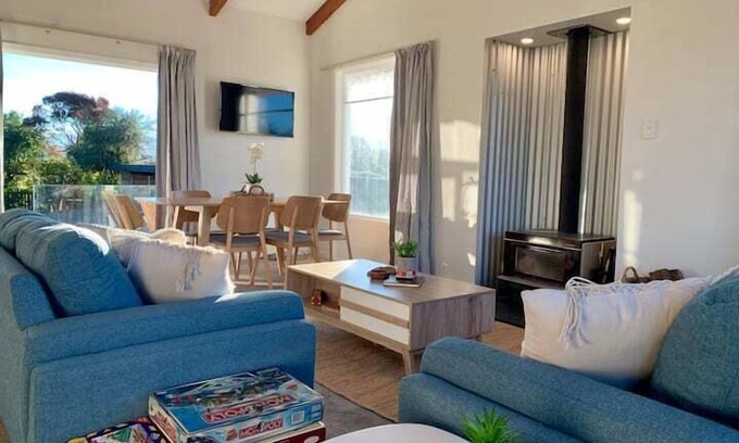 Kaikoura Apartment | Kaikōura eMotel - Two Bedroom Suite