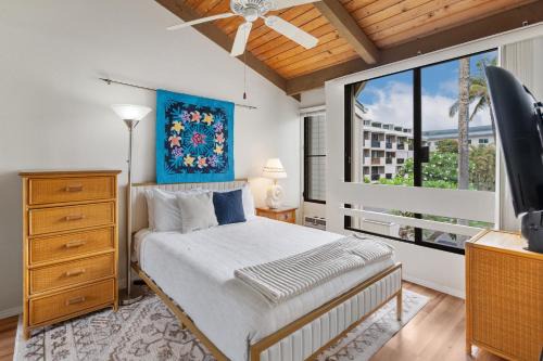 Historic Kailua Village Apartment | Kailua Bay Resort 4-305 condo