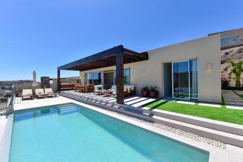 Salobre Villa | Kaiman 18 by VillaGranCanaria