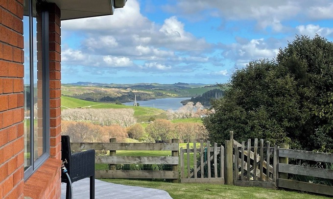 Kaiwaka House | Kaiwaka Paradise - Kaiwaka Holiday Home