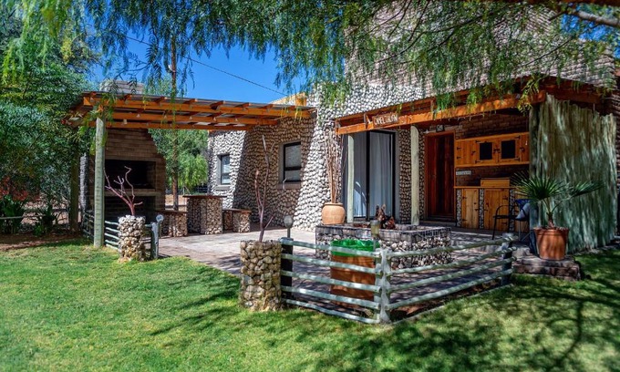 Askham House | Kalahari Camelthorn Guesthouse and Camping