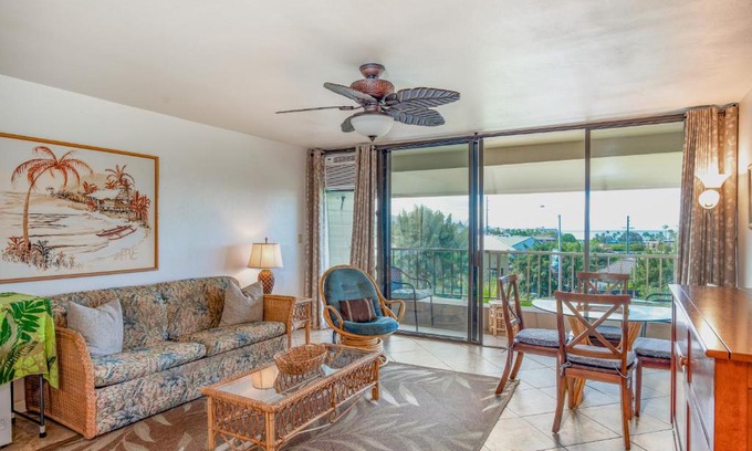 Historic Kailua Village Apartment | Kalanikai 321