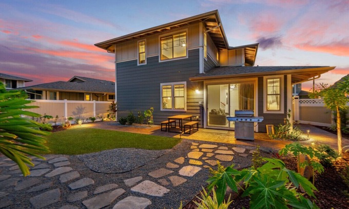 Makaha Valley House | Kalo Homes ~ Friends & Family & Aloha