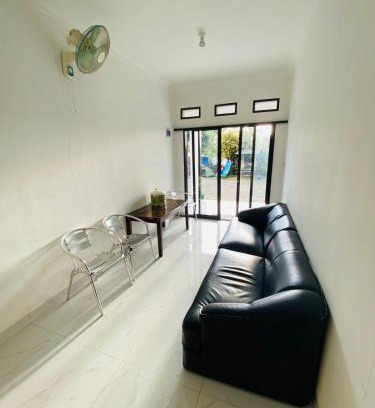 Cisarua House | Kamar no 2