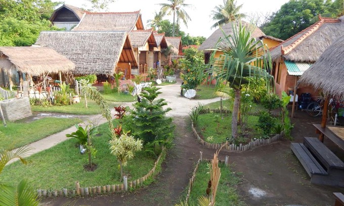 Gili Meno Resort | Kampung Meno Bungalows