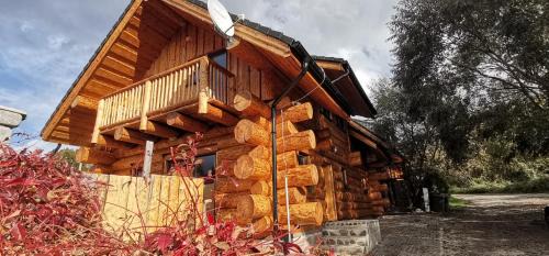 Kostolna Ves Ski Chalet | Kanadský zrub