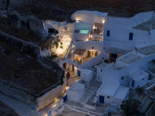 Vothon Villa | Kanava Cave Winery Villa