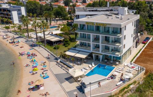 Zrce Hotel | Kaneo beach hotel Novalja
