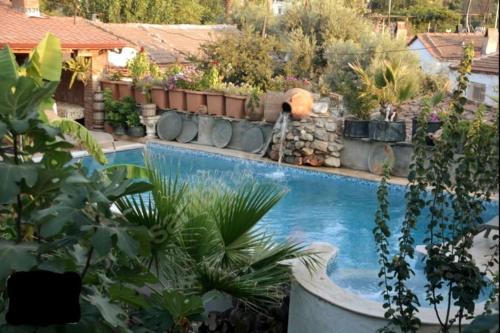 Selcuk House | Karameşe Taş Ev - Karameşe Stone House