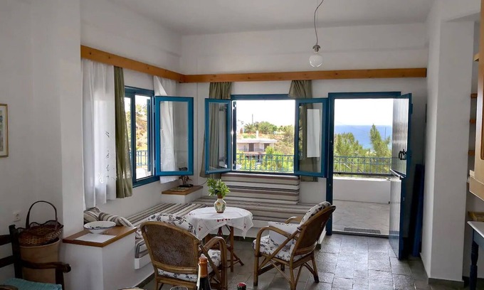 Agios Panteleimonas House | KaratiHome - Relaxing sea and mountain view