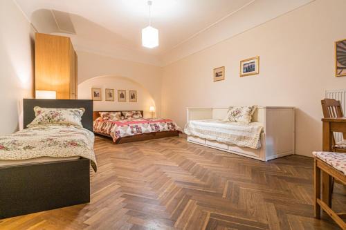 Mala Strana Apartment | Karmelitska 1 luxury 1 bedroom
