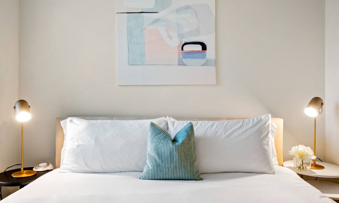 Central Arlington Apartment | Kasa | Explore Breweries, in Dallas | Arlington