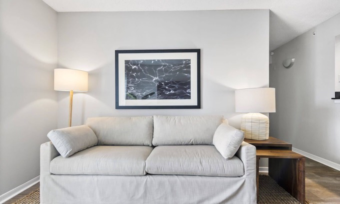 Delray Beach Apartment | Kasa | Tranquil 2 BD + Near Golf Courses | Delray Beach