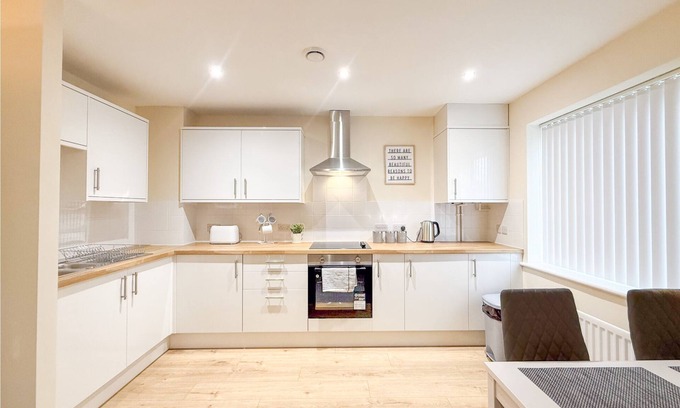 Frampton Apartment | Katrina Suite