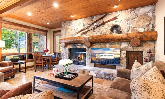 Deer Valley House | KBM Resorts | *NEW PROPERTY* Bristlecone | Beautifully updated, Easy Access to Deer Valley, Private Hot Tub, Gas Fireplace, Main Street! BCT-501