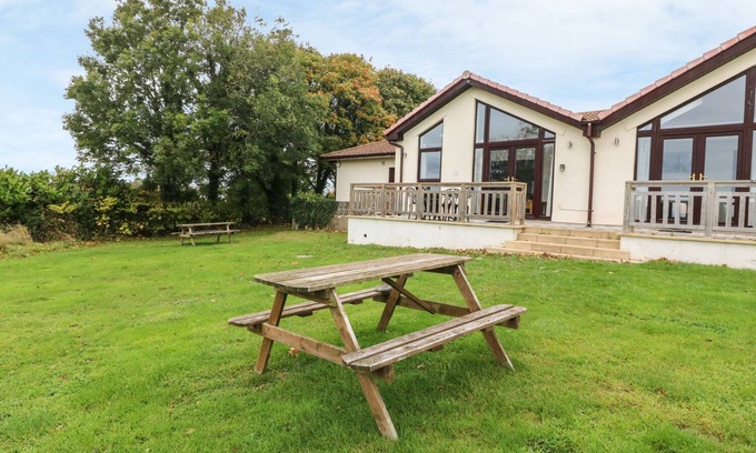 Sidmouth Cottage | KEEPERS COTTAGE, pet friendly in Sidmouth