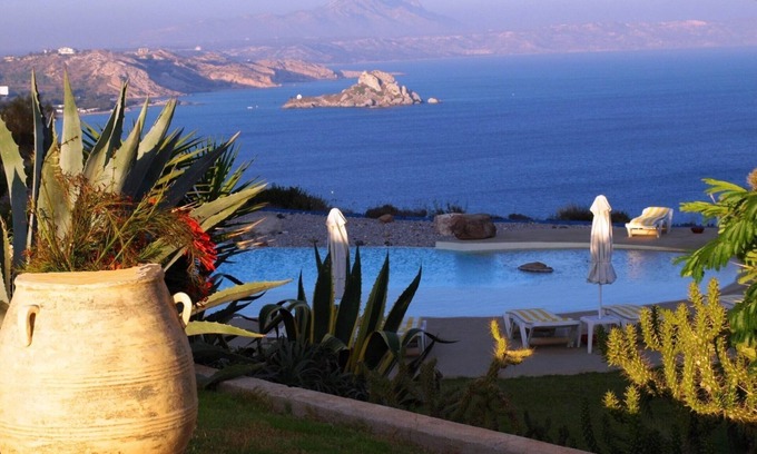 Kefalos Apartment | Kefalosbay Residence apartment floor & pool & panorama on Kefalos Bay