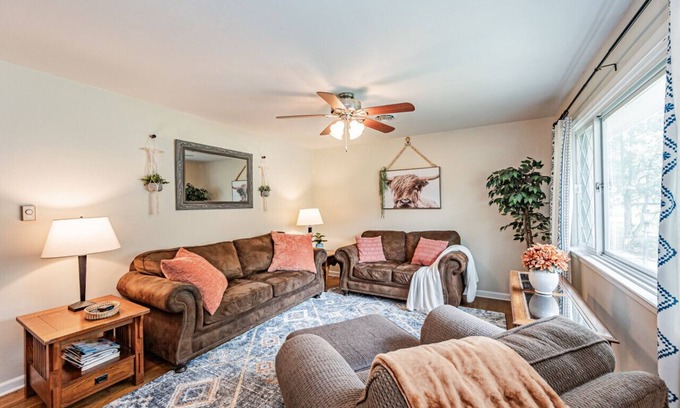 Quinton House | Kelly's Comfortable Quinton Home