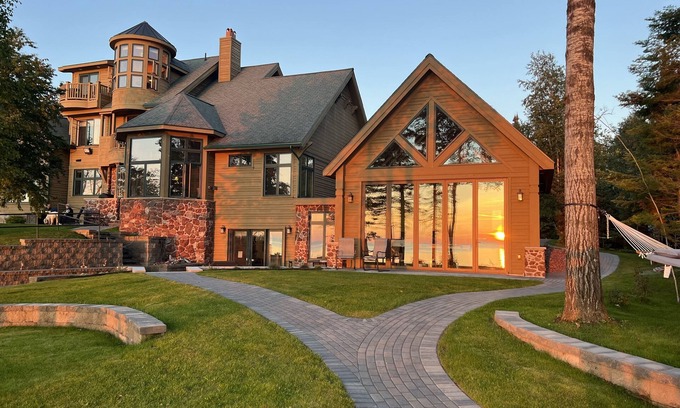 Allouez Apartment | Keweenaw Castle Guest Wing: Lake Superior Luxury Sauna/Hot Tub/Massages.