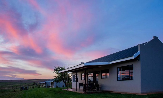 Okhahlamba Apartment | Kezlyn Farm Cottages