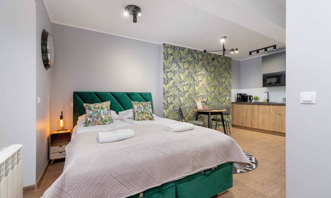 Grzegorzki Apartment | Kielecka 3 | Air-conditioned Studio | For 2 Guests