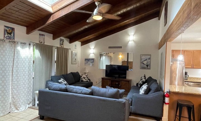 Killington Apartment | Killington Chalet - Hot Tub, Sauna, Boot Dryer