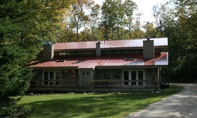 Killington Apartment | Killington Chalet - Ideal Location, Hot Tub