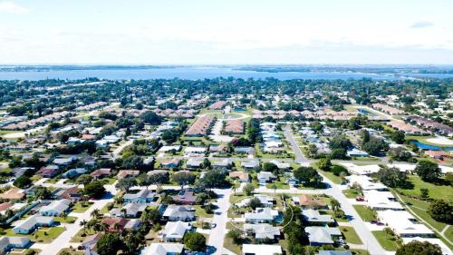 Bradenton House | Kim's Palm Cottage