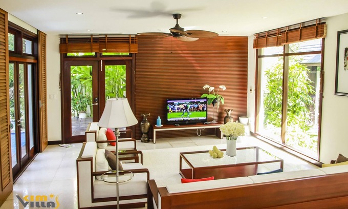 Ngu Hanh Son Villa | Kims Villa 4 bedroom Private beach