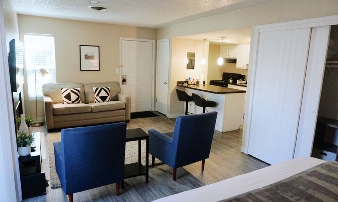 Central City Apartment | King Bed * Extensive Cleaning Protocol *Downtown