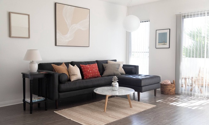 Thousand Oaks Condo | King Bed Suite w/Hot Tub, Gym, Parking