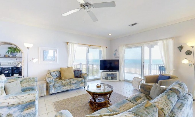 Treasure Beach Village House | King's Crown