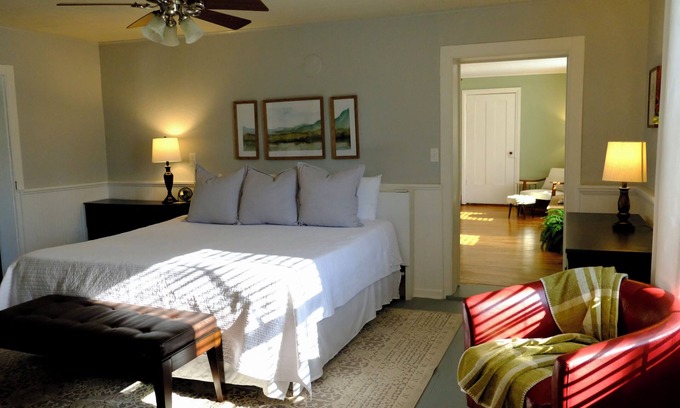 Palmyra Apartment | King Suite Sanctuary: Historic Main Street Charm in Downtown Palmyra