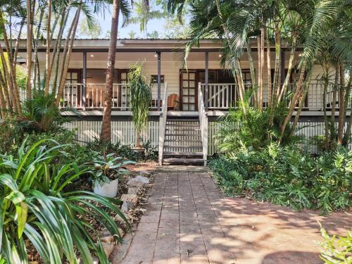 Nelly Bay House | Kingfisher on Mandalay